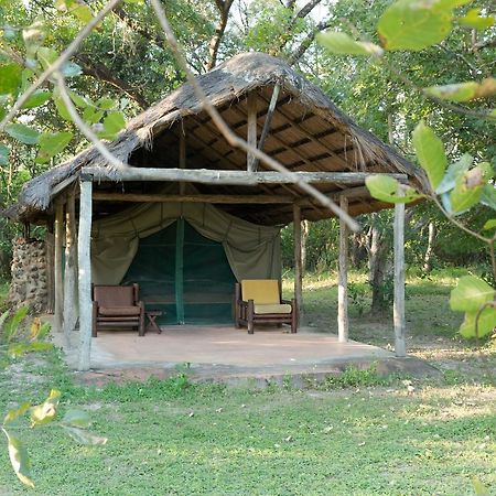 Hippo Lodge Kafue Exteriör bild