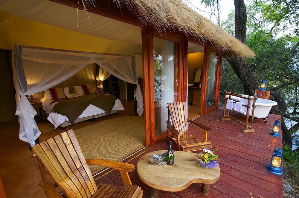 Hippo Lodge Kafue Exteriör bild