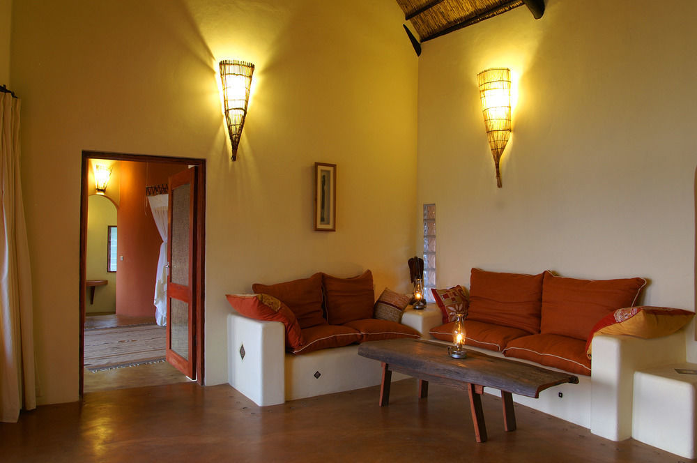 Hippo Lodge Kafue Exteriör bild