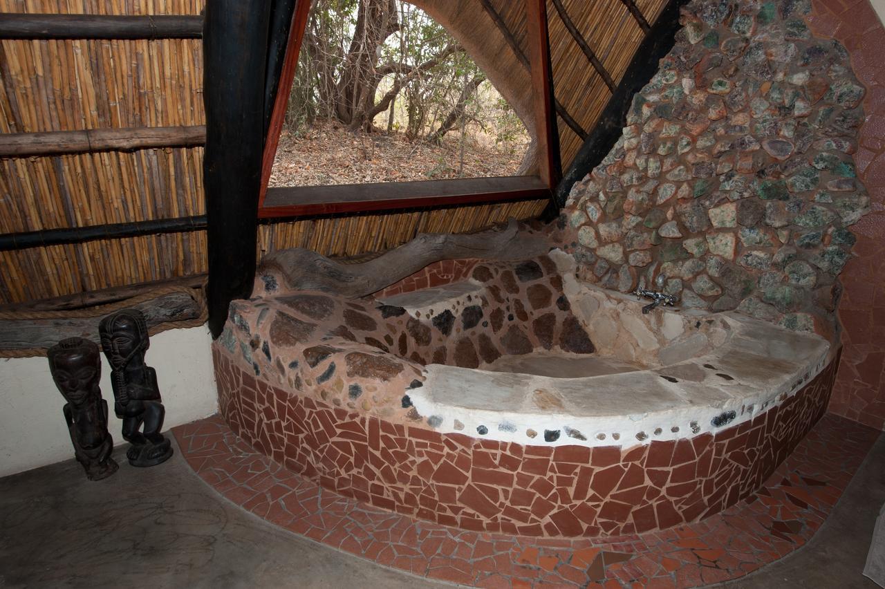 Hippo Lodge Kafue Exteriör bild