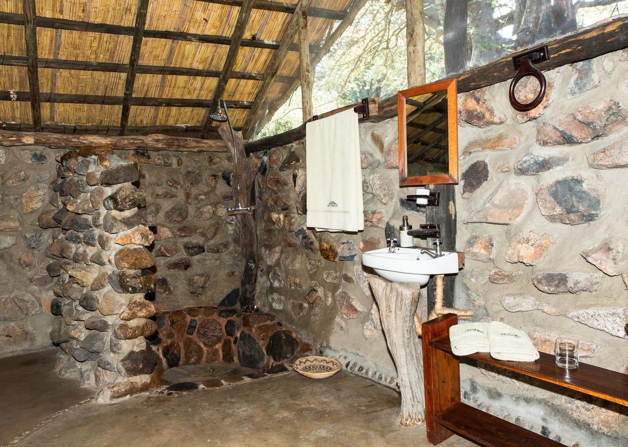 Hippo Lodge Kafue Exteriör bild