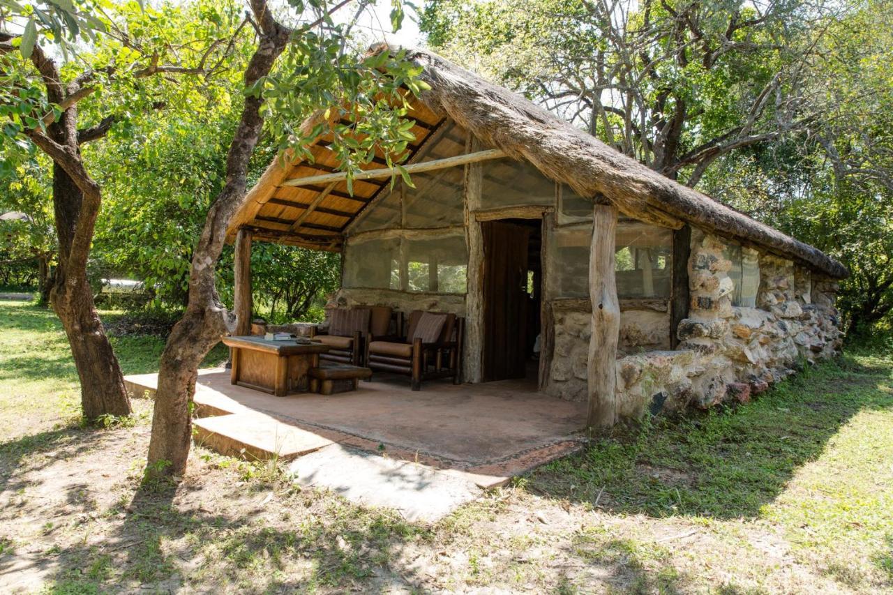 Hippo Lodge Kafue Exteriör bild